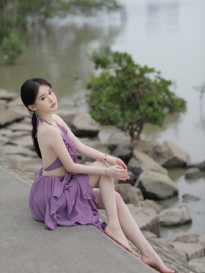 假面女郎 封面